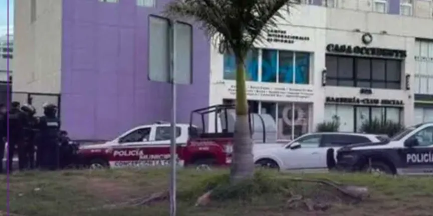A balazos detienen a ladrones de autopartes en la zona de Angelópolis 