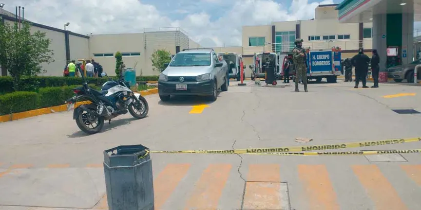 Mortal limpieza de cisterna de gasolinería en Texmelucan; hubo un muerto