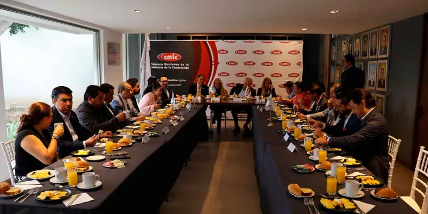 Alianza CMIC–AMPI impulsa desarrollo inmobiliario y de infraestructura en la región centro