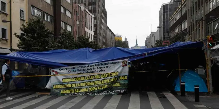 CNTE mantiene unidad por la abrogación de la Ley del ISSSTE pese a divisiones internas