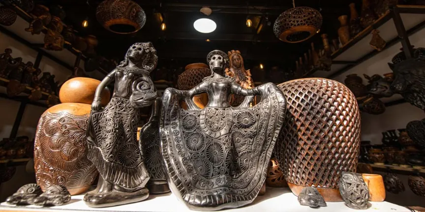 El encanto de Oaxaca está en San Bartolo Coyotepec y su barro negro
