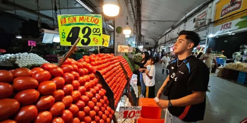 Precios en México: inflación baja en mayo, pero gas, comida y vivienda suben
