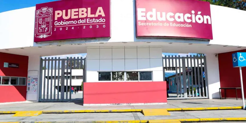 Padres de familia no pueden inscribir a sus hijos en escuelas 