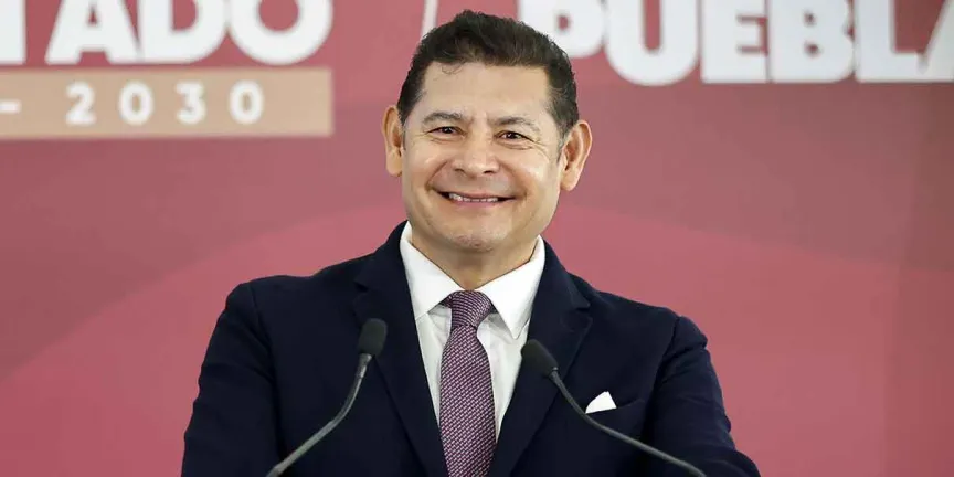 Puebla invertirá más de 1,100 millones en educación