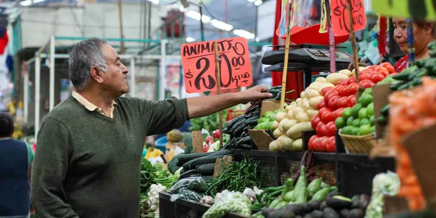 Inegi: aumenta el ingreso necesario para cubrir la canasta básica en México