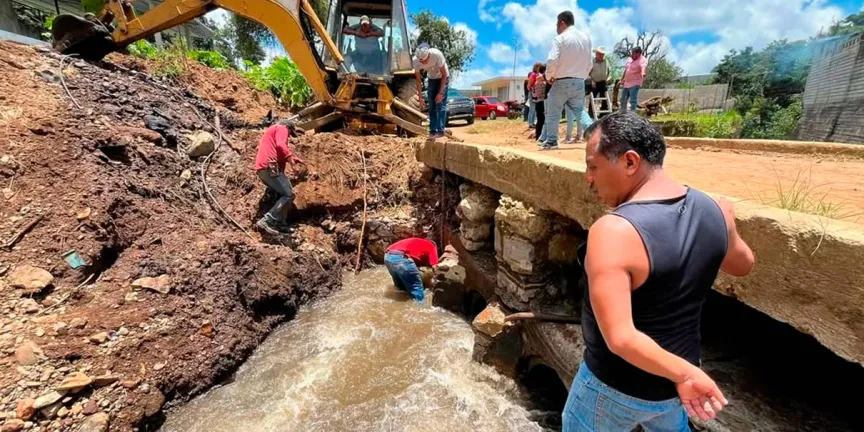 Obras de desazolve de la red de drenaje y limpia de cauces de Huauchinango