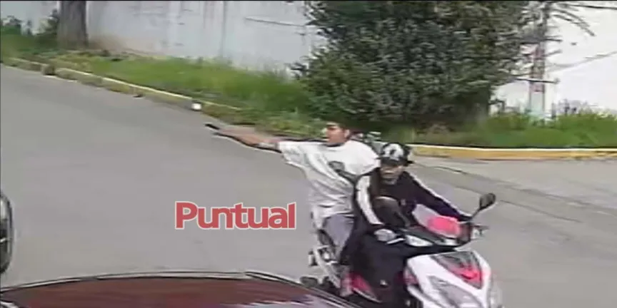 Denuncian a motociclistas por lanzar blanquillos contra ciudadanos en Texmelucan