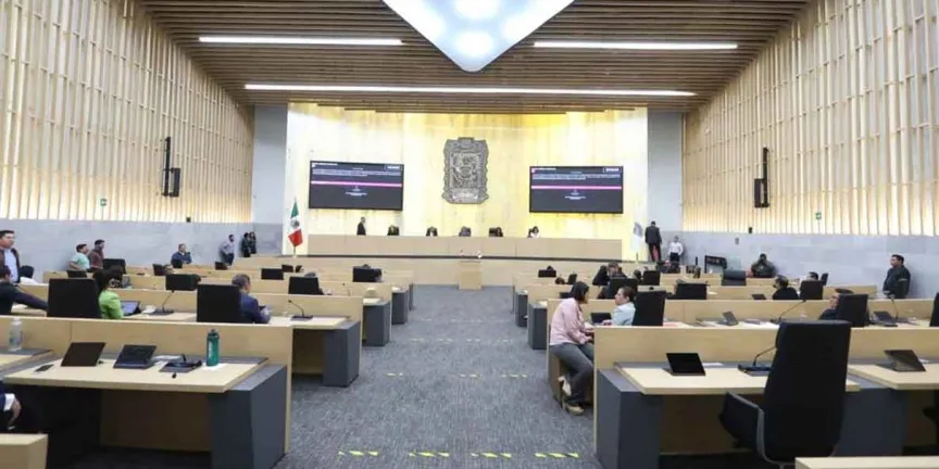 Diputados contra área jurídica legislativa; podrían llegar a las denuncias penales