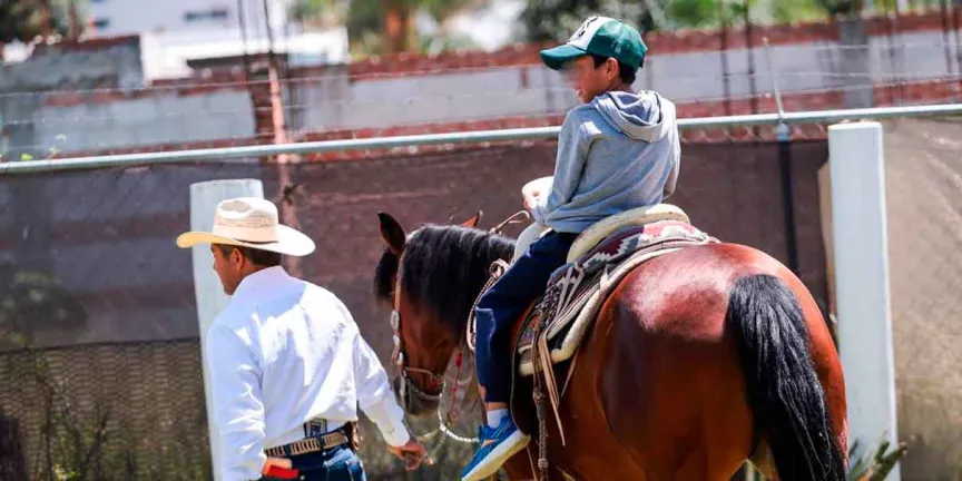 Lupita Cuautle fortalece la inclusión con programa de equinoterapia en San Andrés Cholula