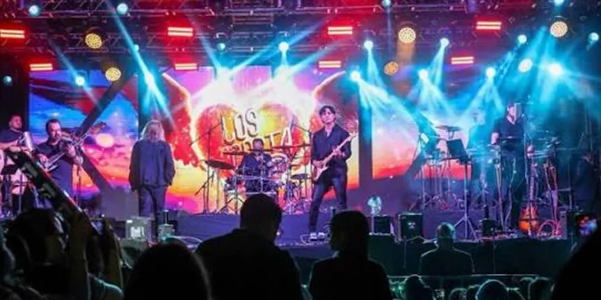 Feria de Atlixco 2026 inicia con éxito; Los Acosta abarrotan el Teatro del Pueblo