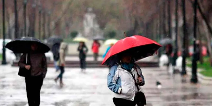 Frente frío fuera de temporada y Tormenta Negra impactarán México con lluvias intensas; estos estados serán los más afectados