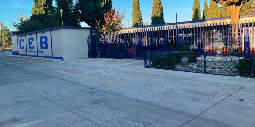 Explotan quejas en prepa de Serdán; los señalamientos son contra la directora 