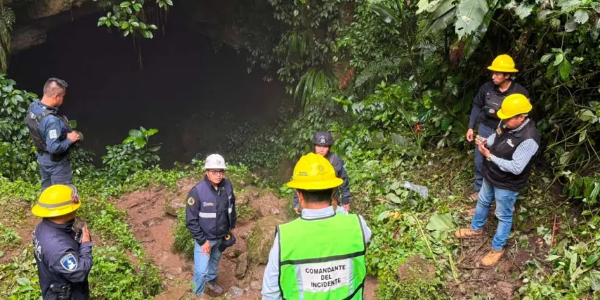 Sin rastro de los tres desaparecidos en gruta de Cuetzalan  