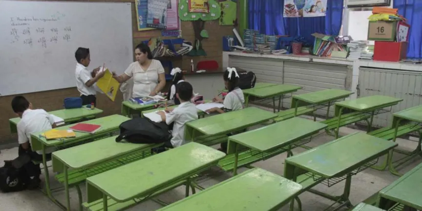 SEP Puebla advierte que las escuelas no pueden retener documentos por cuotas