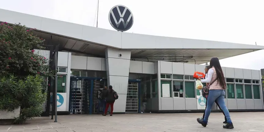Empresarios llaman a evitar huelga en Volkswagen y proteger empleos