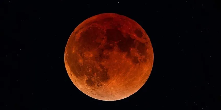 Así se vio el Eclipse de Sangre que pintó de rojo la noche en México