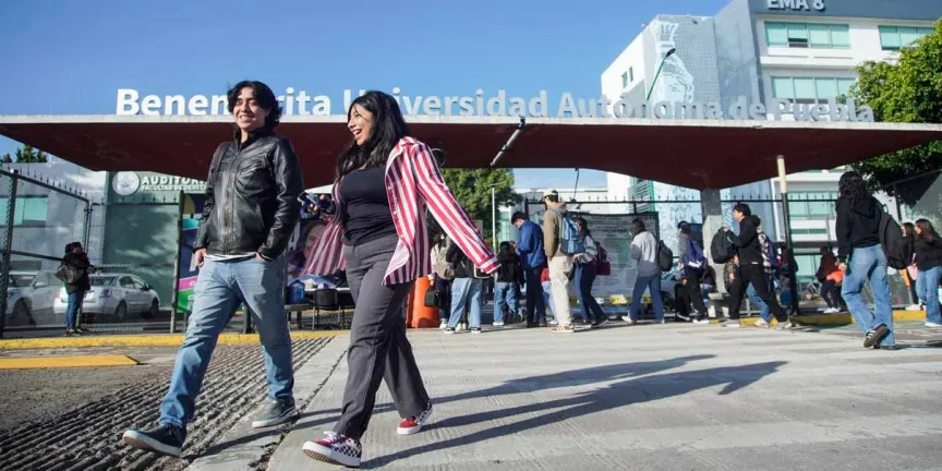 Inició el ciclo escolar Otoño 2026 en la BUAP con más de 60 mil alumnos 