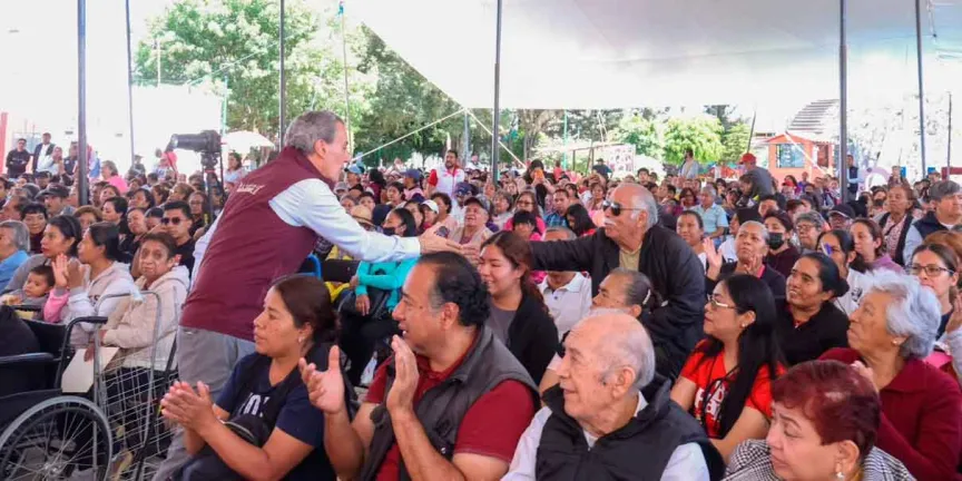 Entrega Pepe Chedraui más de 3 mil apoyos alimentarios a familias de La Libertad