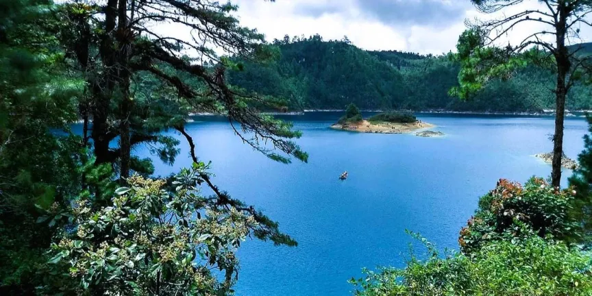 Lago Pojoj, Chiapas: descubre el paraíso turquesa de las Lagunas de Montebello