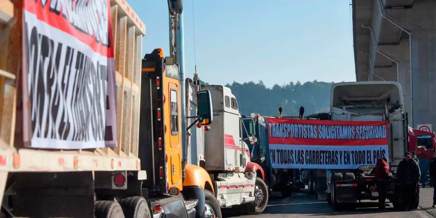 La Amotac cerró la carretera federal Puebla-Huejotzingo; piden participación en obras