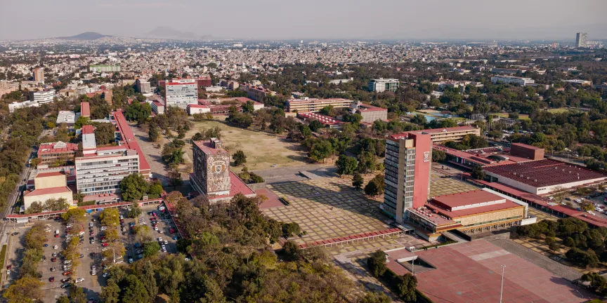 UNAM: Registran 70.7% de aspirantes al examen de control en menos de 24 horasSe han registrado 70.7% de aspirantes al examen de control de la UNAM CIUDAD DE MÉXICO. — En menos de 24 horas, un total de 41 mil 596 aspirantes completaron su registro para presentar el examen presencial de control para el ingreso a licenciatura en la Universidad Nacional Autónoma de México (UNAM), de acuerdo con datos de la Dirección General de Administración Escolar.  La cifra alcanzada representa el 70.7 por ciento de los 58 m
