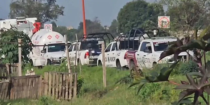 Descubrieron a huachicolero cuando llenaba 7 pipas con Gas LP en El Verde