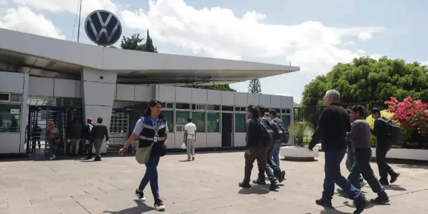 Volkswagen alista trabajo remoto ante riesgo de huelga en Puebla