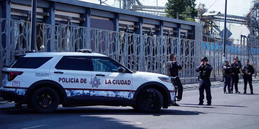 Dos heridos graves tras balacera en inmediaciones del Mercado Hidalgo