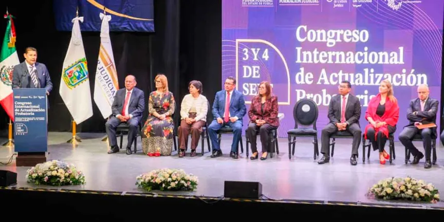 Formación jurídica y sensibilidad social, claves para fortalecer estado de derecho: Armenta Mier