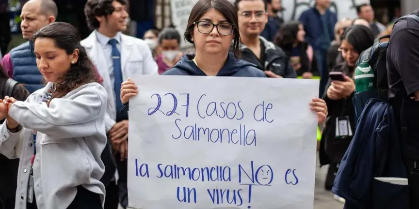 Gastroenteritis, chinches y desabasto: médicos estallan contra el Hospital General de México