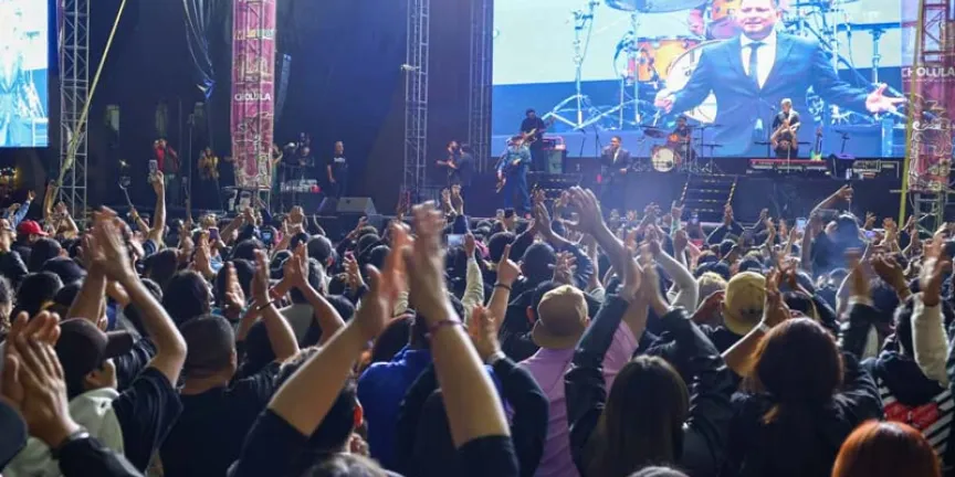 Inspector enciende la Feria Milenaria de Cholula con una noche al ritmo de SKA