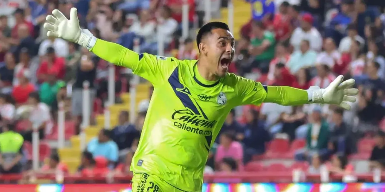 Mathías Tomás sentencia al Necaxa con golazo en el cierre del partido