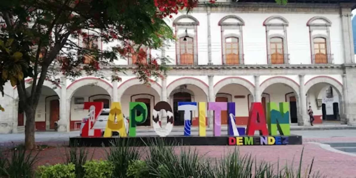 Los Cabildos de Zapotitlán y Acteopan preparan sustitución de ediles