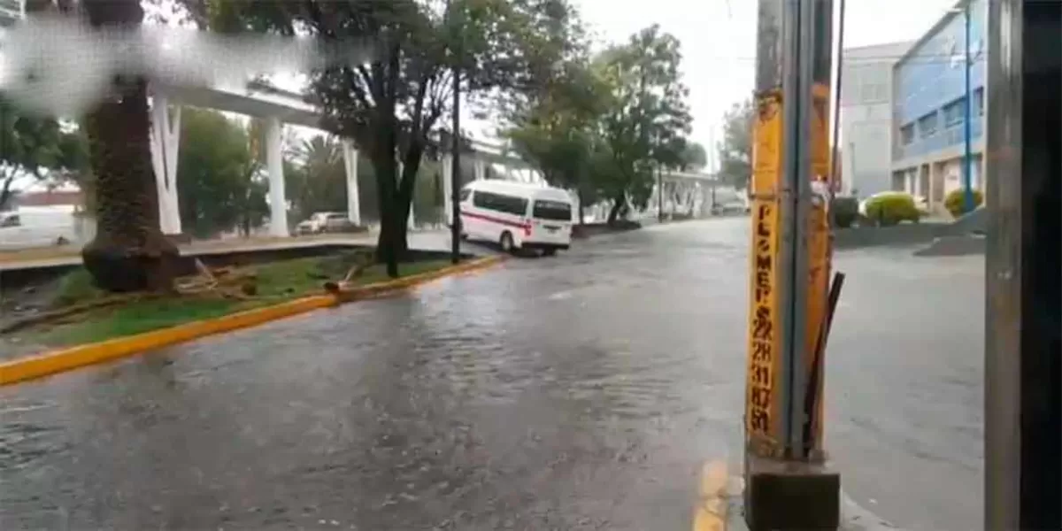 Inundaciones en Puebla tras intensa lluvia