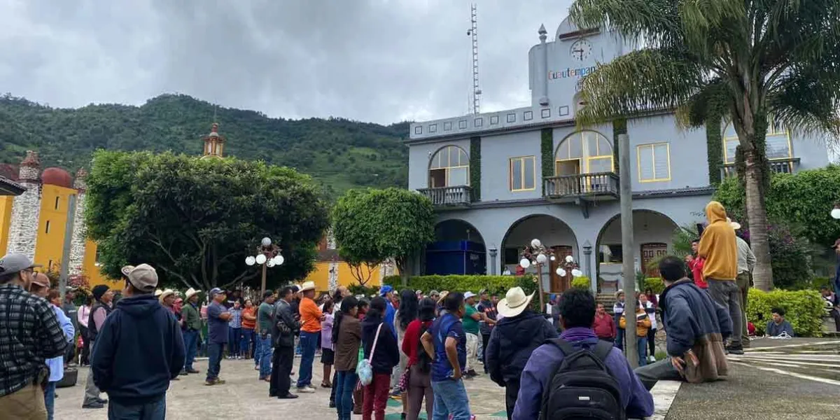 Inconformes en Cuautempan fueron incorporados a la administración municipal